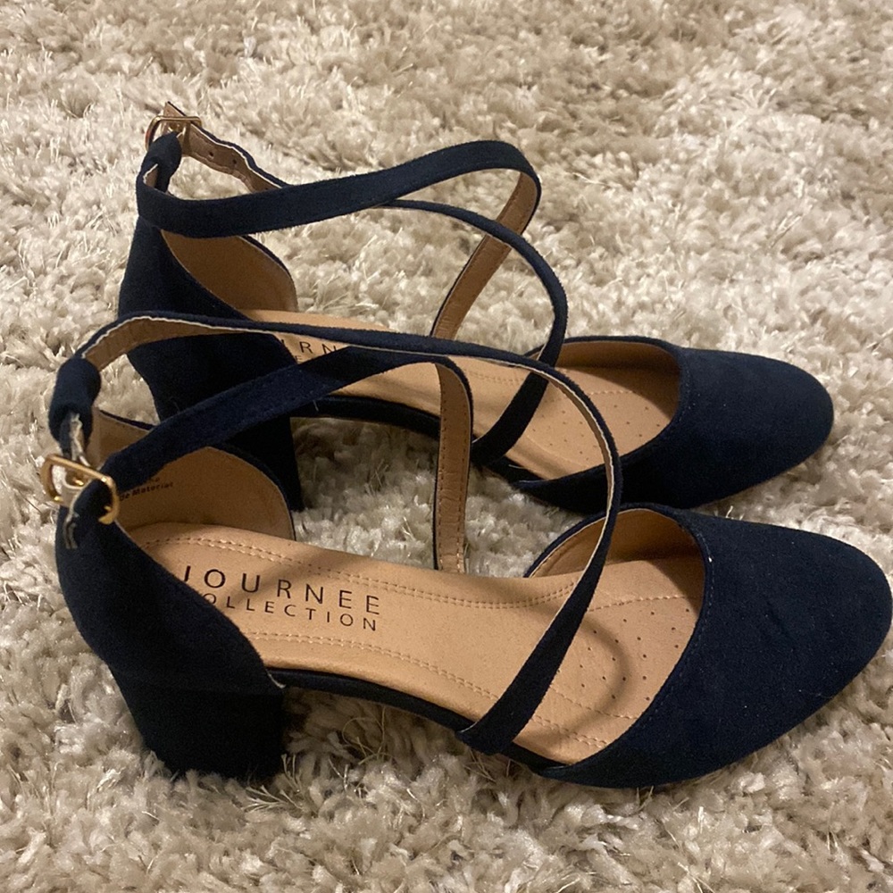 Journee Collection Heels